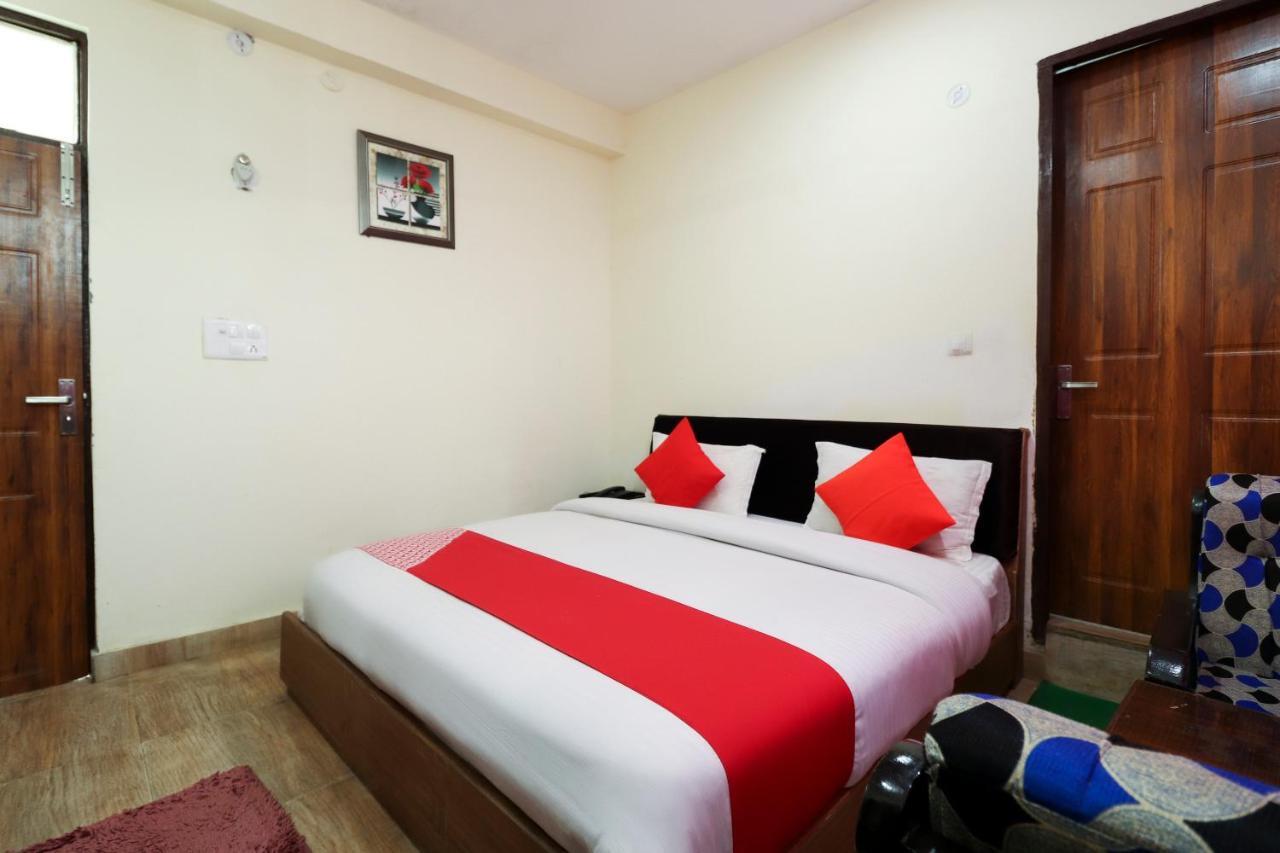 Silver Dew Resorts And Restaurant Dhanaulti Exterior foto