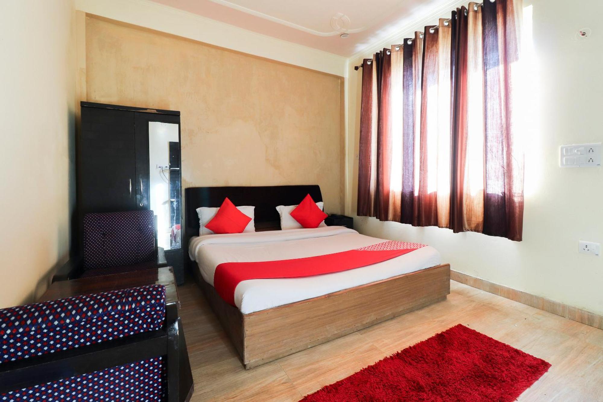 Silver Dew Resorts And Restaurant Dhanaulti Exterior foto